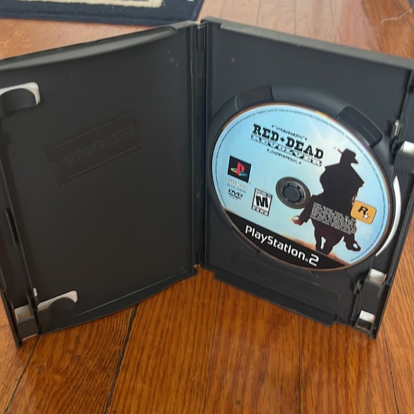 PS2 RED DEAD REVOLVER game - previously owned - Good Condition - Picture 4 of 4